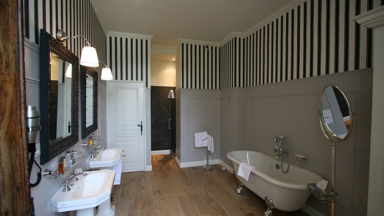 Photo of Bathroom in Charols