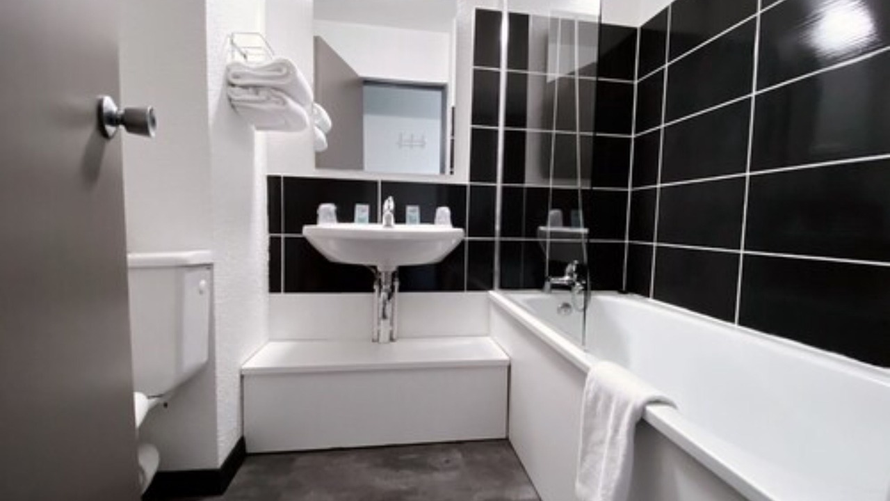 Photo of Bathroom in Montaudran - Lespinet