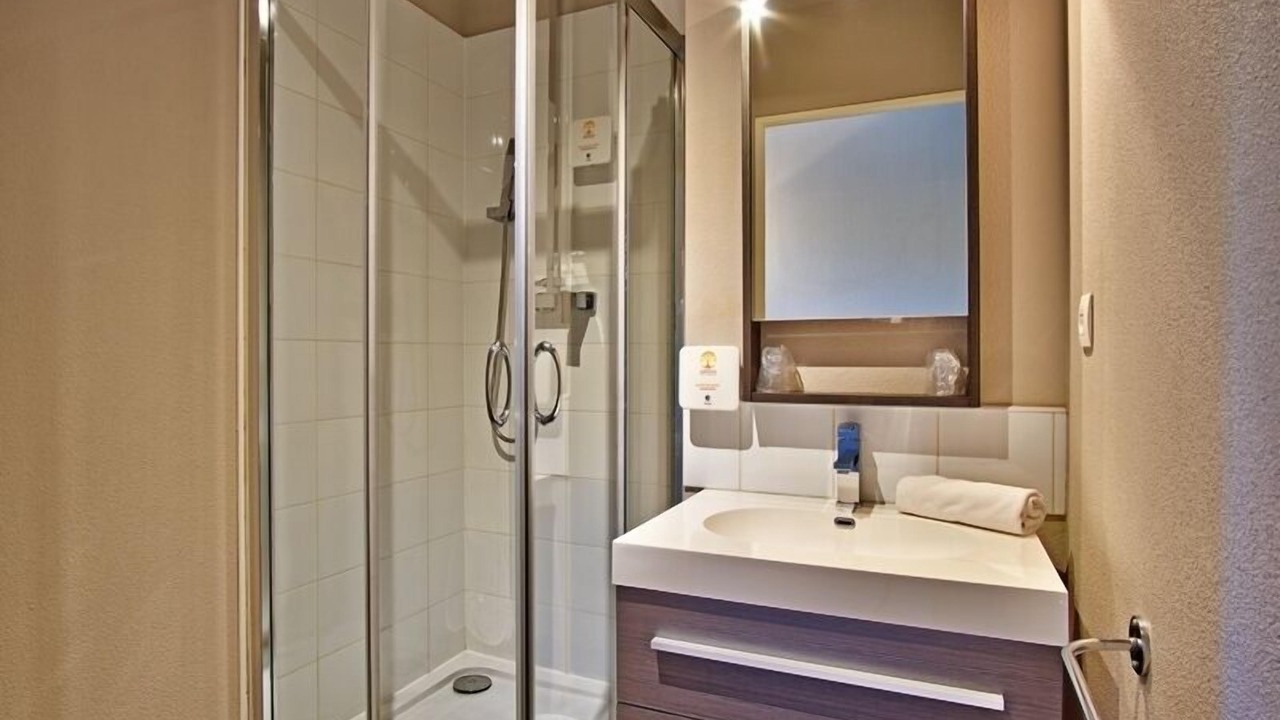 Photo of Bathroom in Lahonce