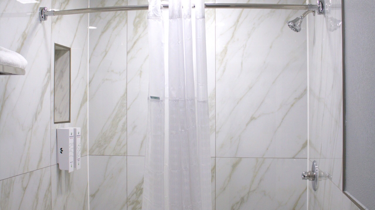 Photo of Bathroom in Scottsburg