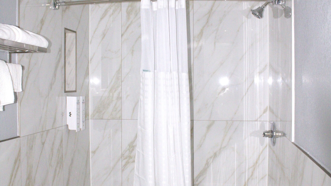 Photo of Bathroom in Scottsburg