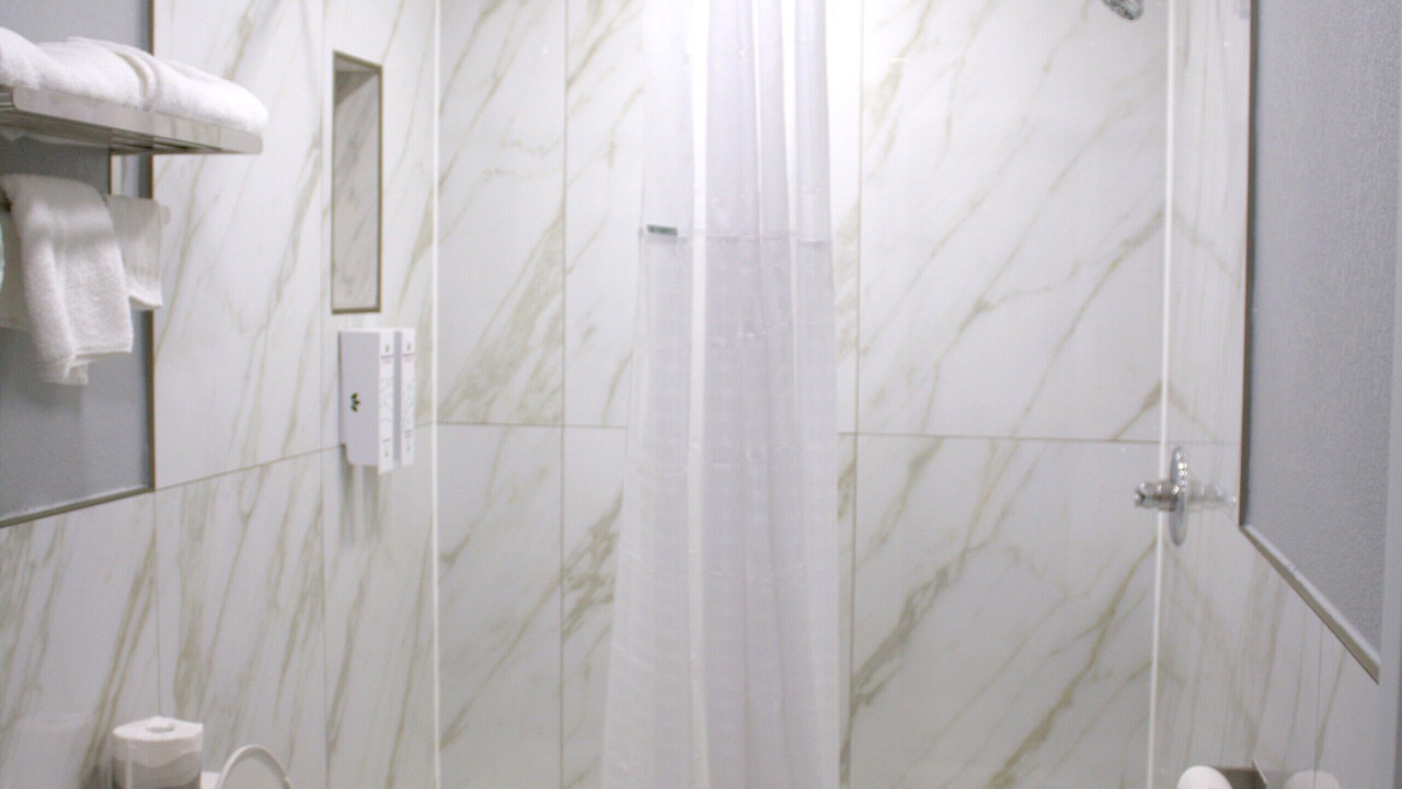 Photo of Bathroom in Scottsburg