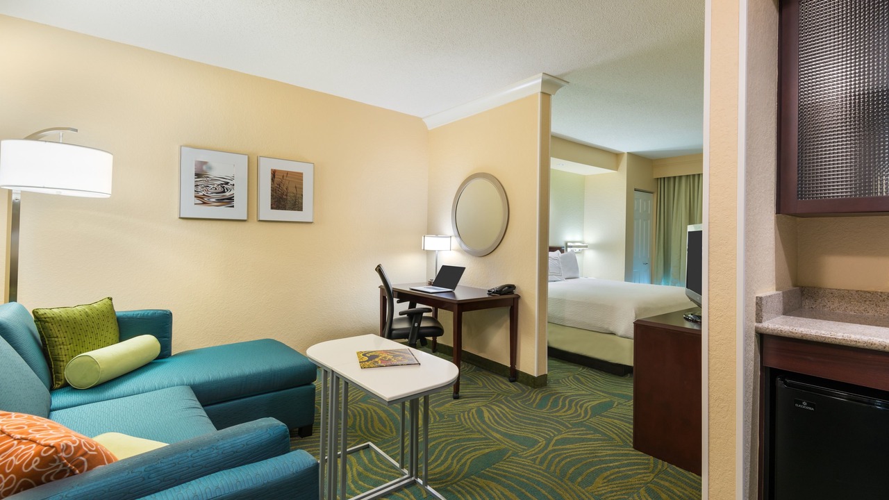 Photo of Livingroom in Ferry Pass