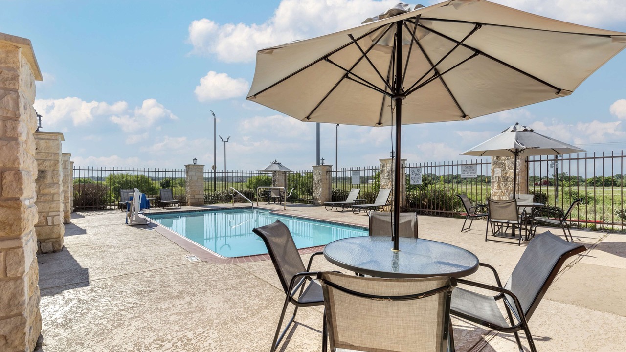 Photo of Outdoor in Luling