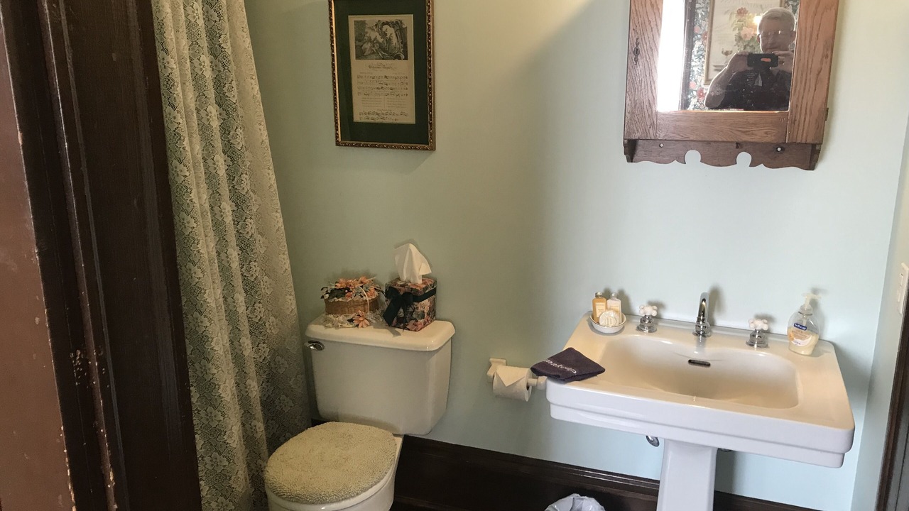 Photo of Bathroom in Maeystown