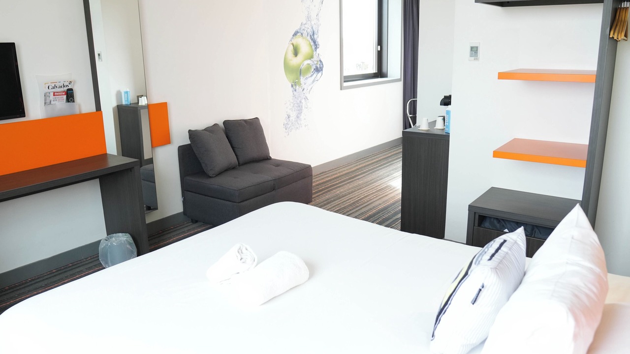 Photo of Bedroom in Port of Caen