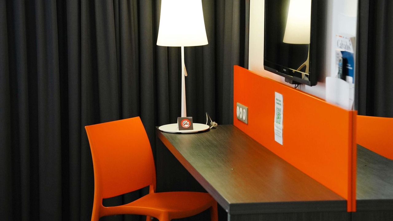 Photo of Bedroom in Port of Caen