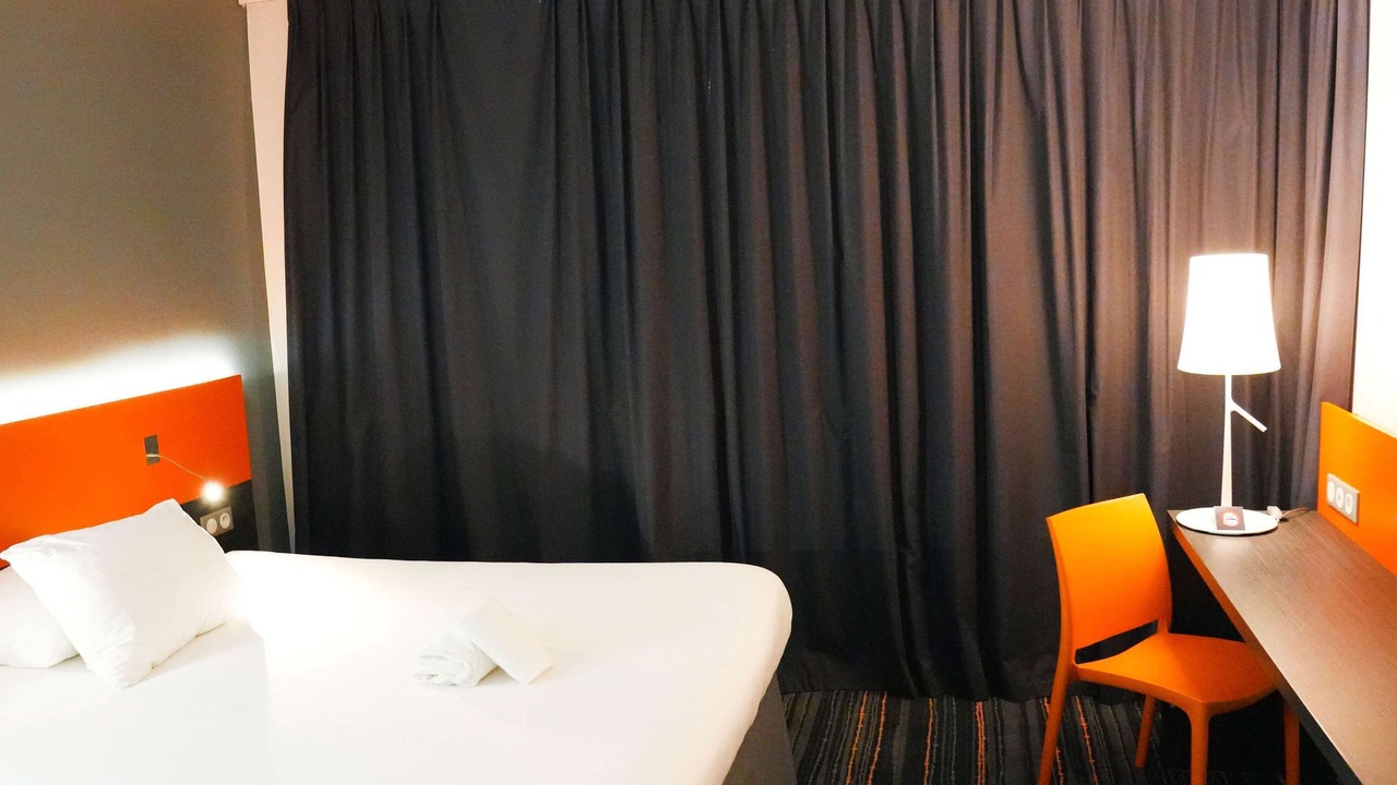 Photo of Bedroom in Port of Caen