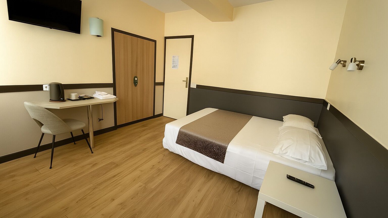 Photo of Bedroom in Maisons-Alfort