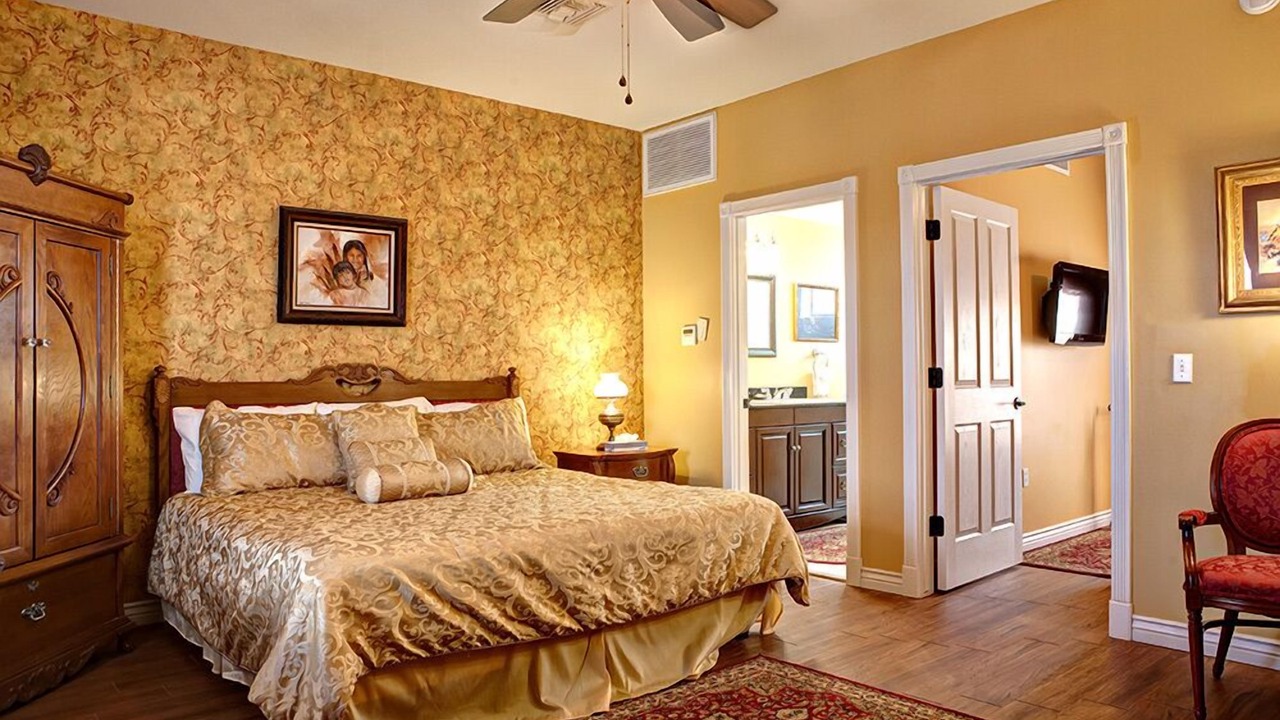 Photo of Bedroom in Tombstone