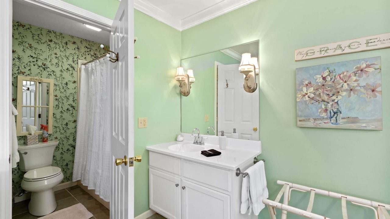 Photo of Bathroom in Elsah