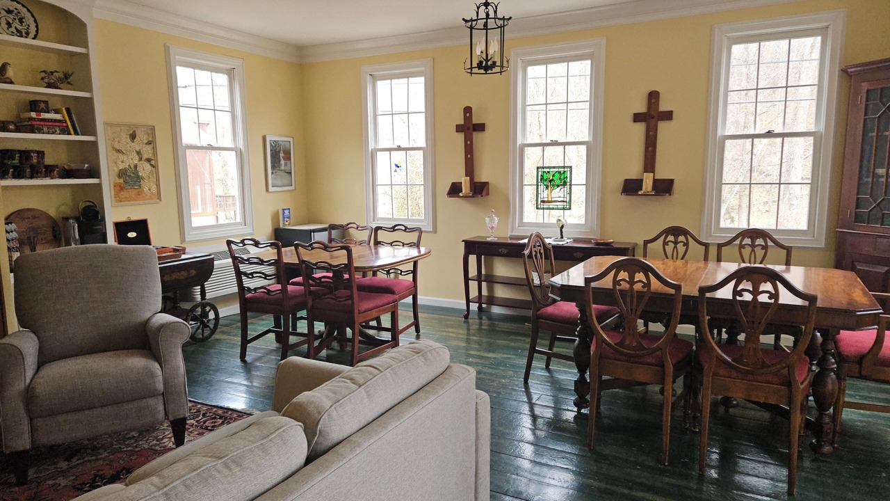 Photo of Livingroom in Elsah
