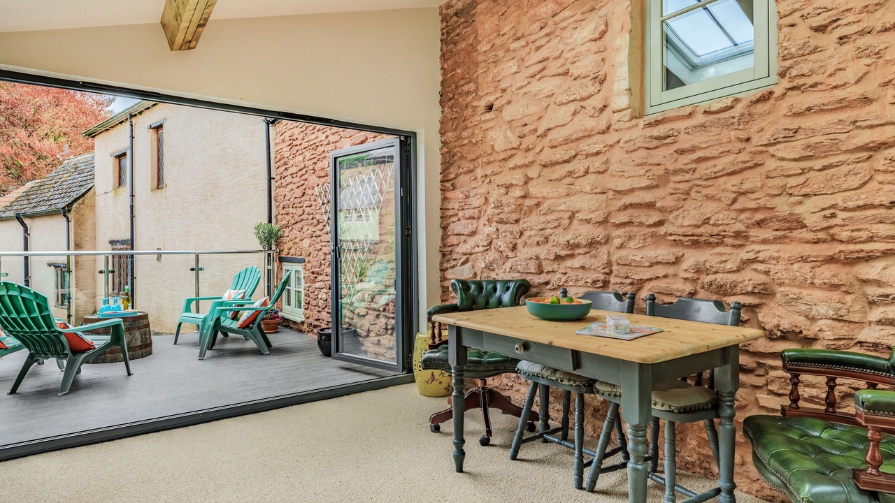 Photo of Outdoor in Roadwater