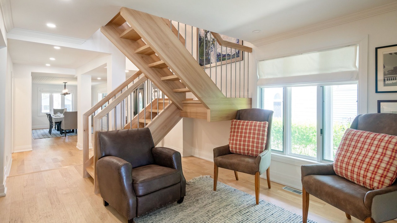 Photo of Livingroom in Waverly Beach