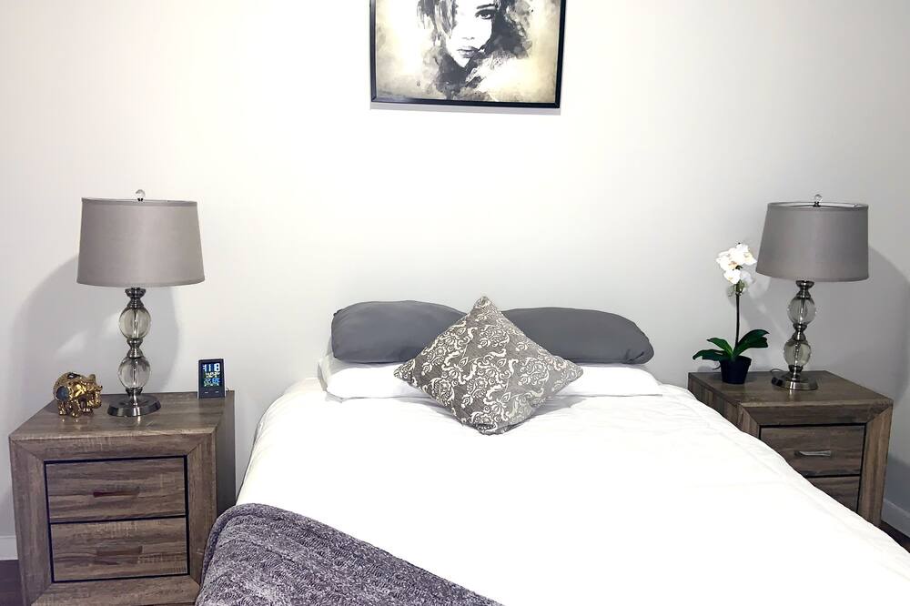 Photo of Bedroom in Carrollton