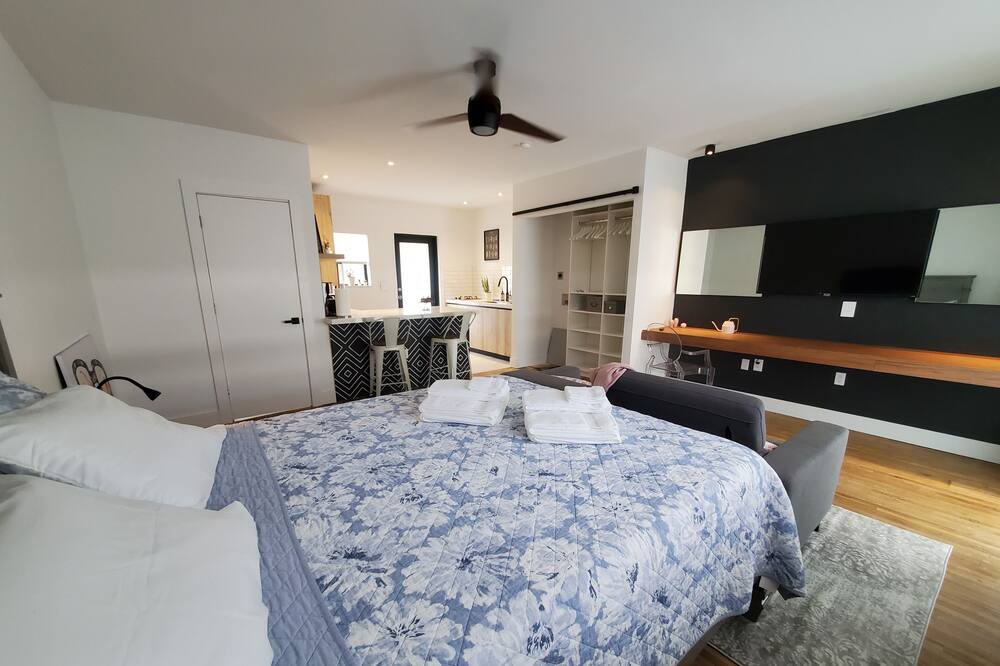 Photo of Bedroom in The Roads