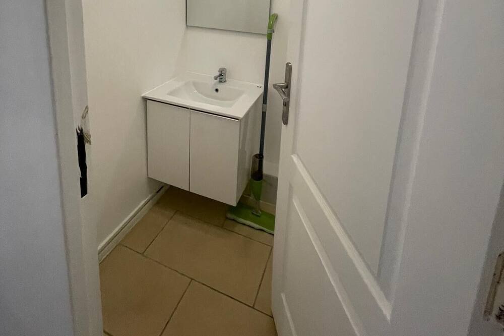 Photo of Bathroom in Champs Elysees
