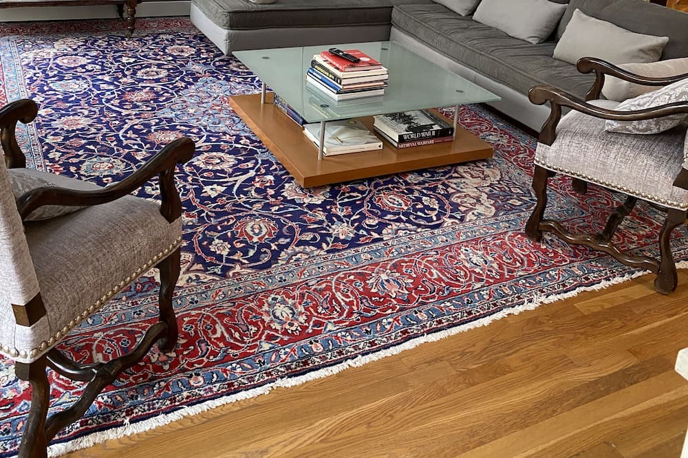 Photo of Livingroom in Wading River