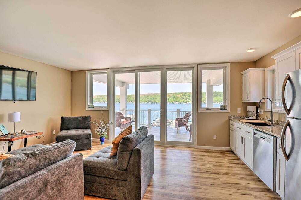 Photo of Patio Balcony in Conesus