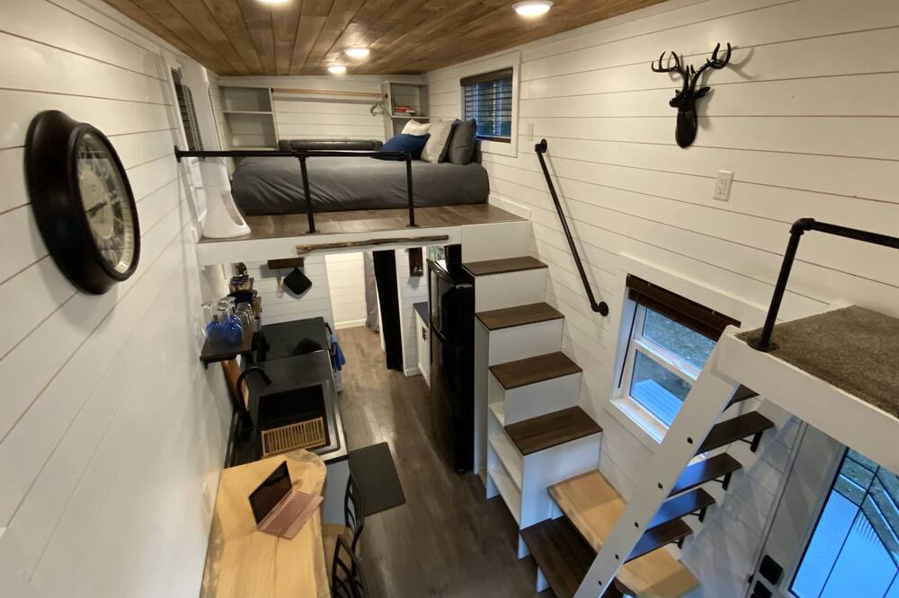 Photo of Others in Mirrormont