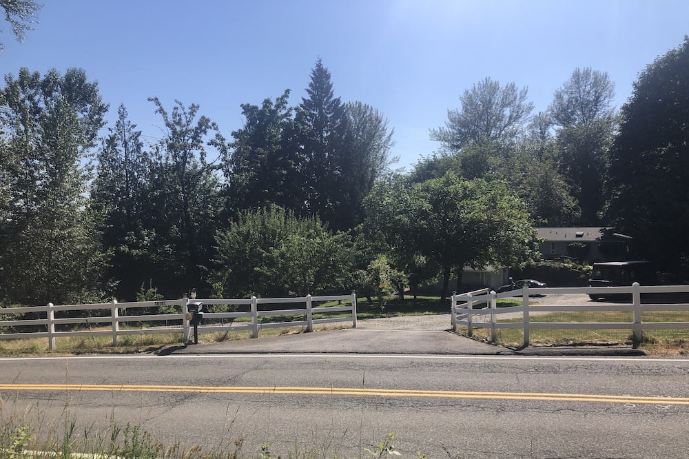 Photo of Others in Mirrormont