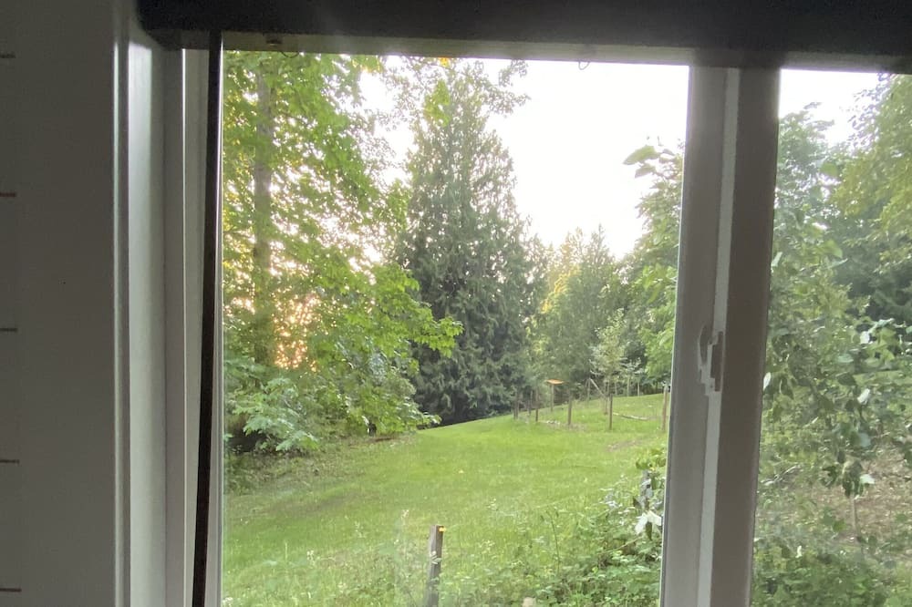 Photo of Bedroom in Mirrormont