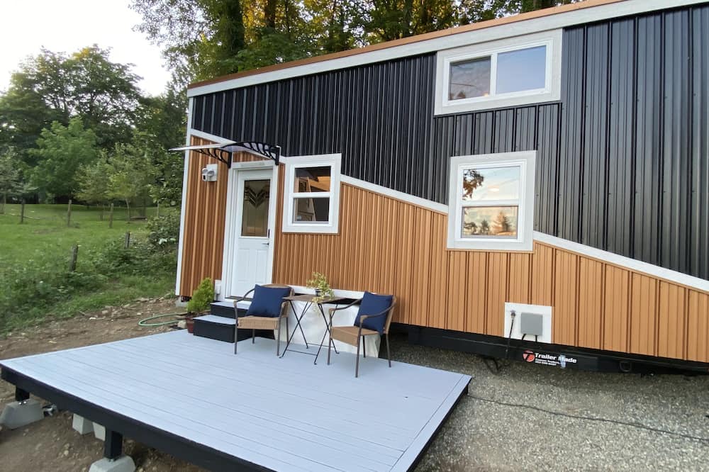 Photo of Others in Mirrormont