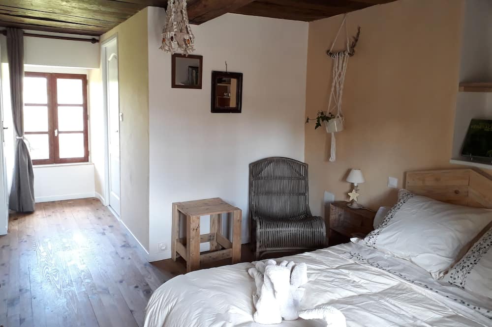 Photo of Bedroom in Vire-Normandie