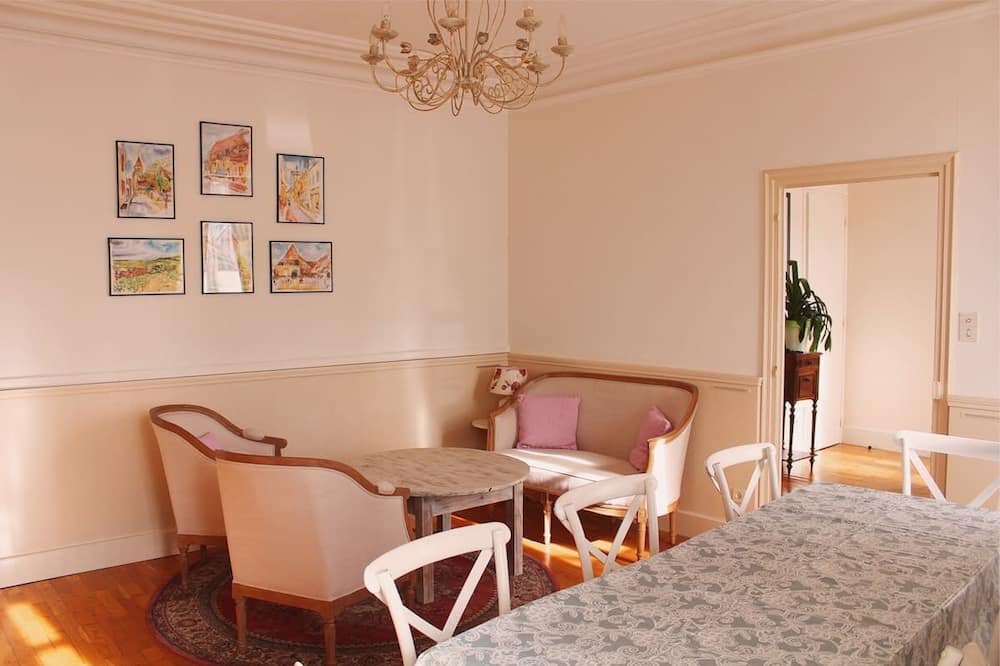 Photo of Livingroom in Nolay