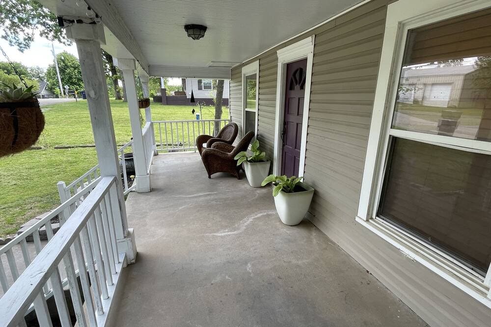 Photo of Patio Balcony in Baxter Springs