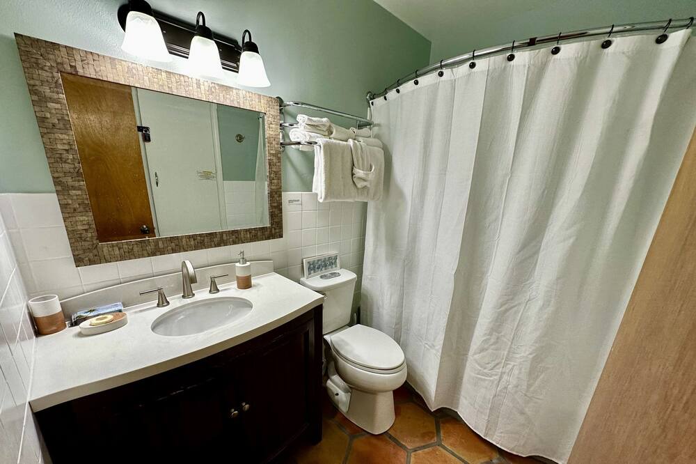 Photo of Bathroom in Ruidoso