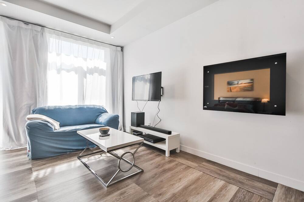 Photo of Livingroom in Laval