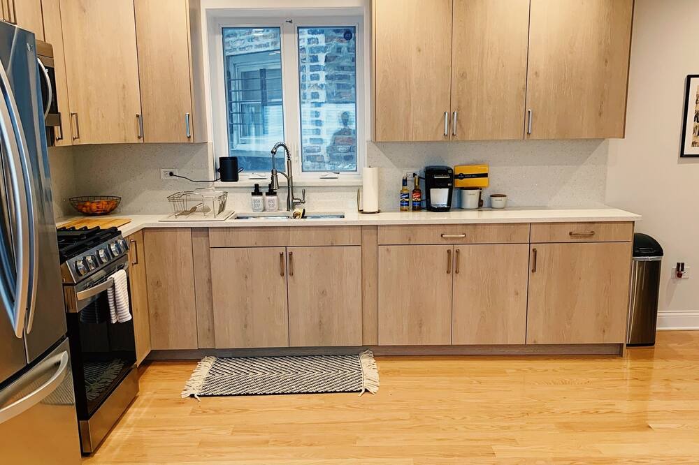 Photo of Kitchen in East Garfield Park