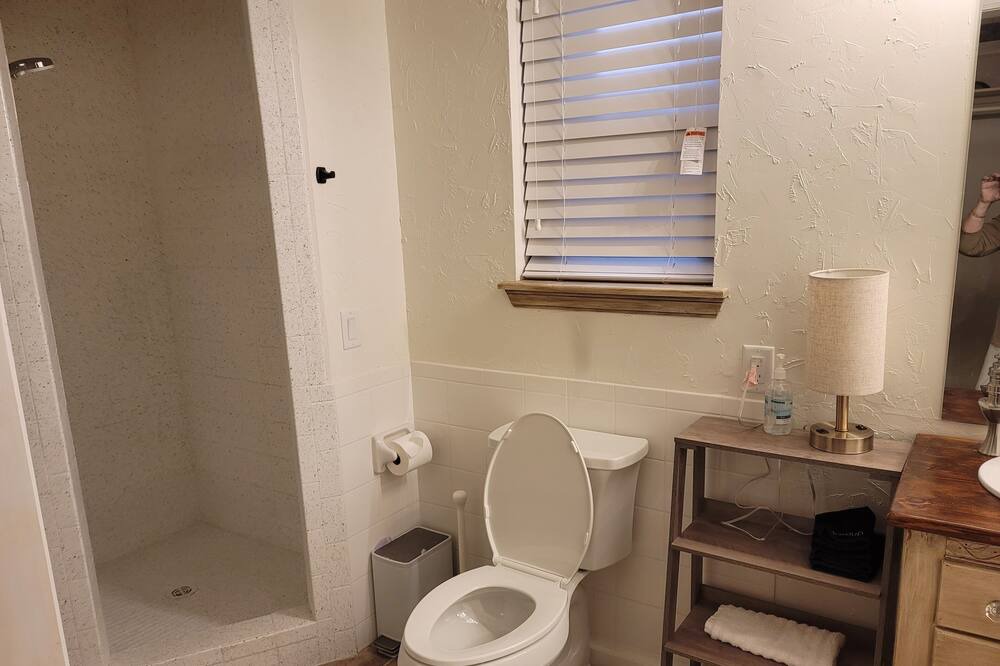 Photo of Bathroom in Sulphur