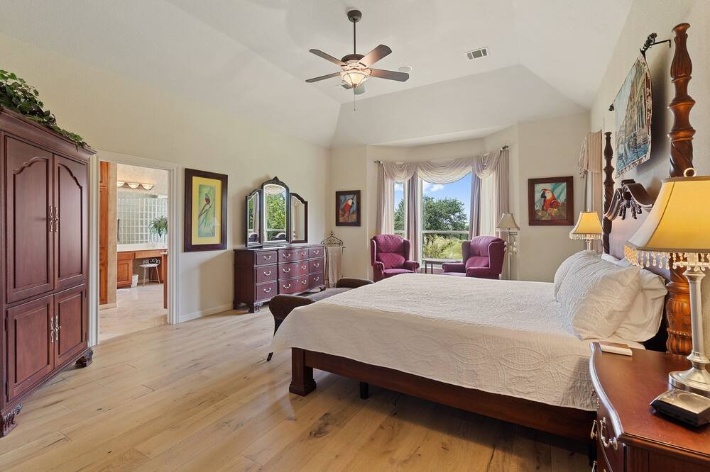Photo of Bedroom in Spicewood