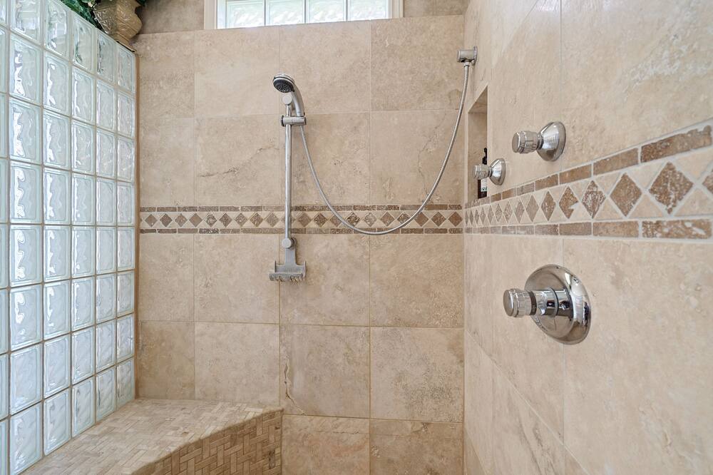 Photo of Bathroom in Spicewood
