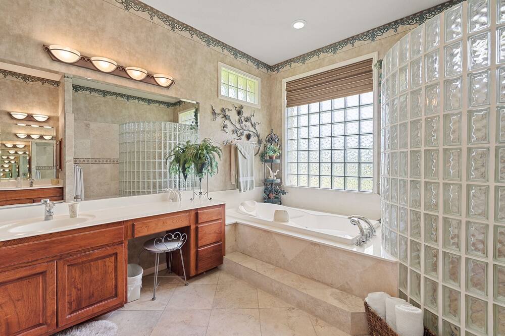 Photo of Bathroom in Spicewood