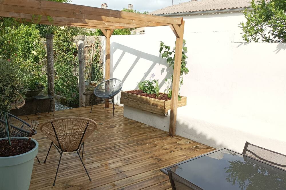 Photo of Patio Balcony in Cozes