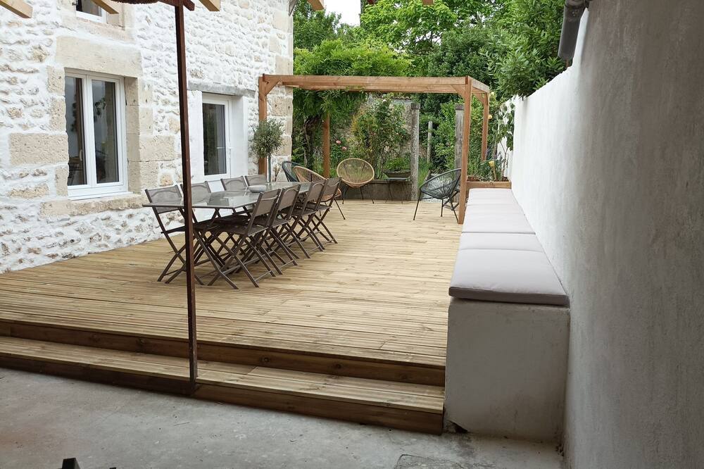 Photo of Patio Balcony in Cozes