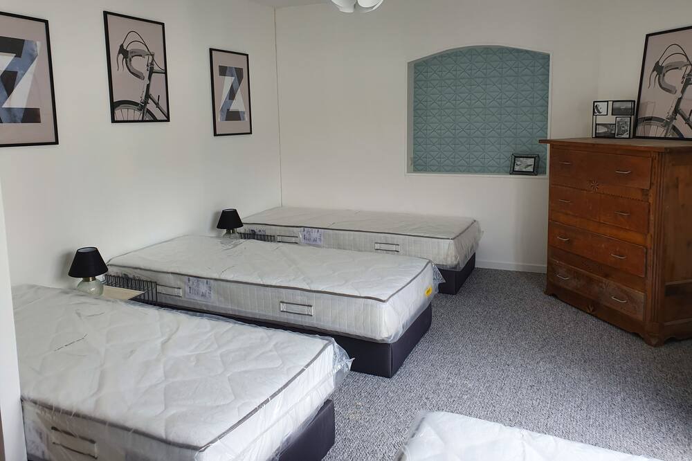 Photo of Bedroom in Cozes