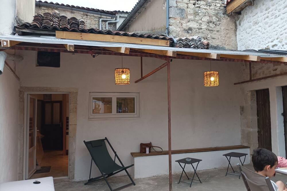 Photo of Patio Balcony in Cozes