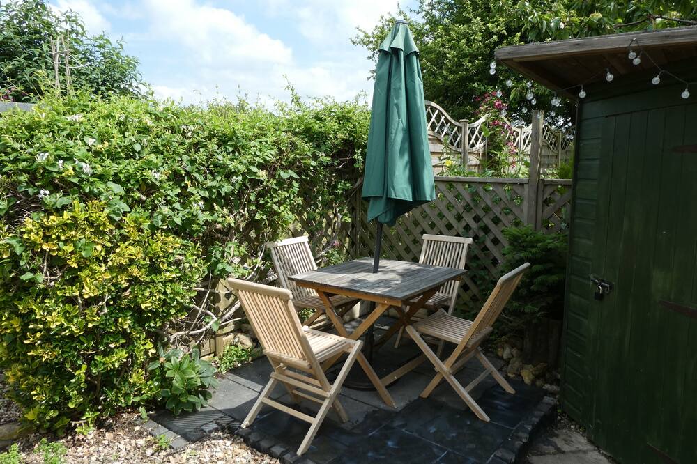 Photo of Patio Balcony in Brympton
