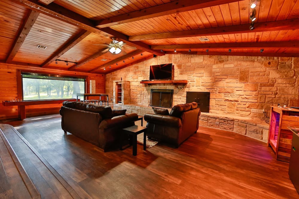 Photo of Livingroom in Waco