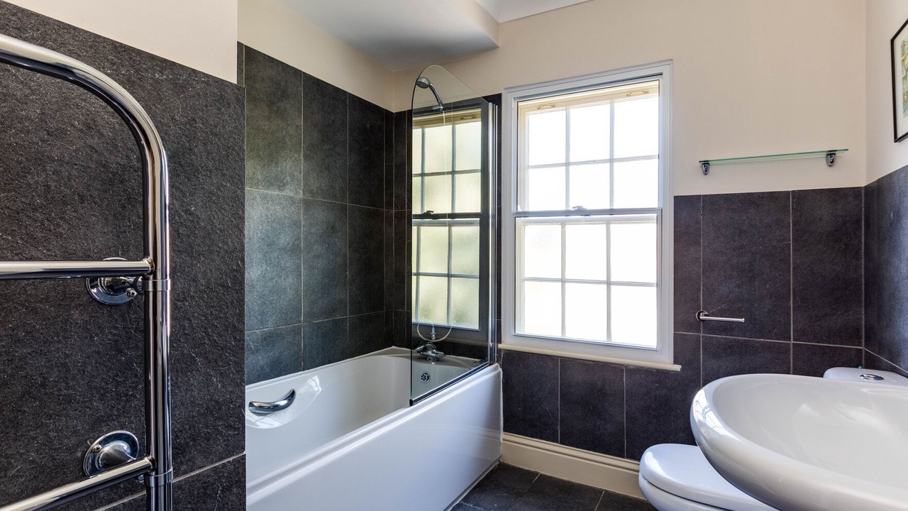 Photo of Bathroom in Rock