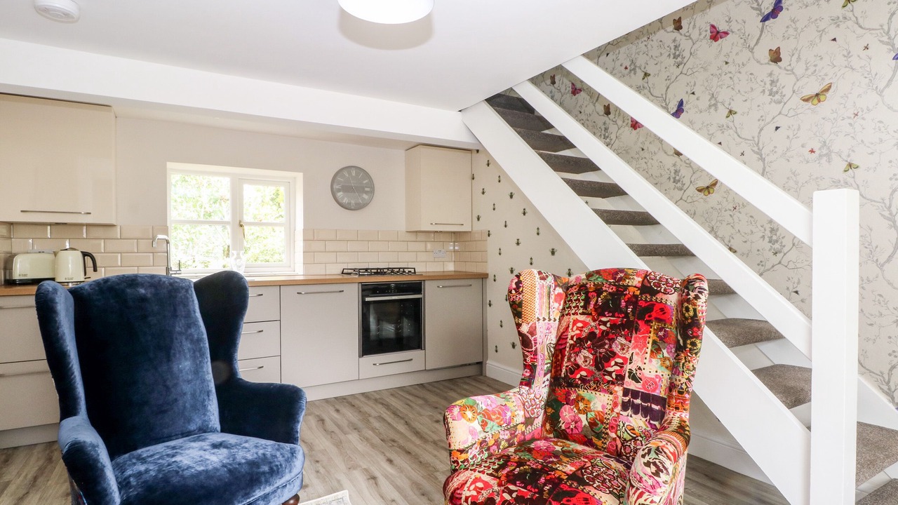 Photo of Others in Kerridge