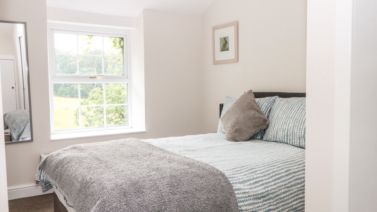 Photo of Others in Kerridge