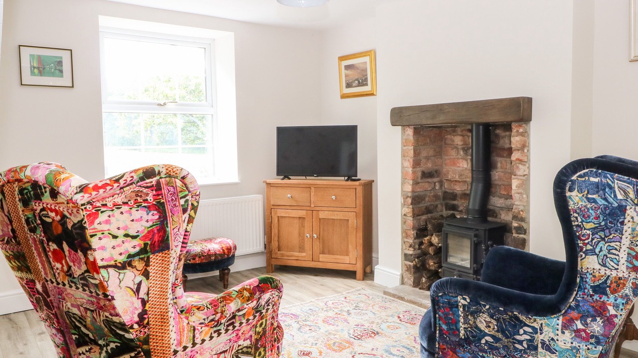 Photo of Others in Kerridge