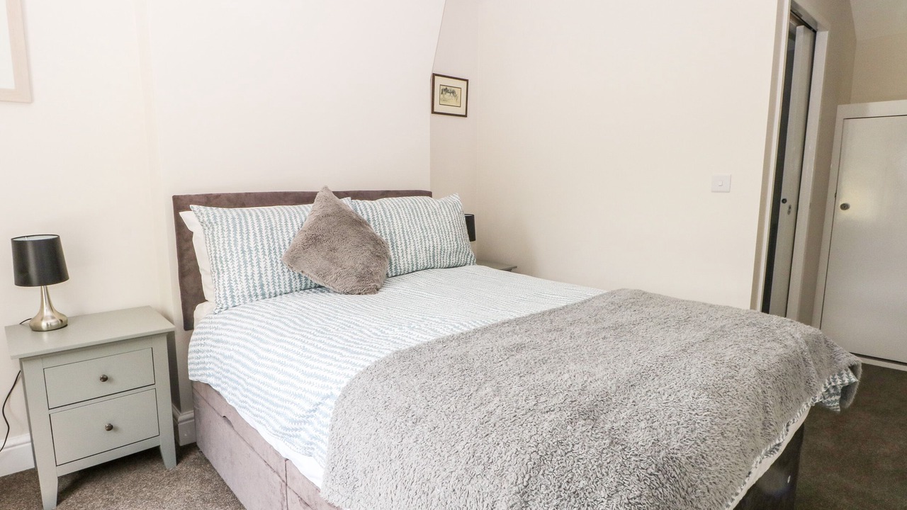 Photo of Others in Kerridge