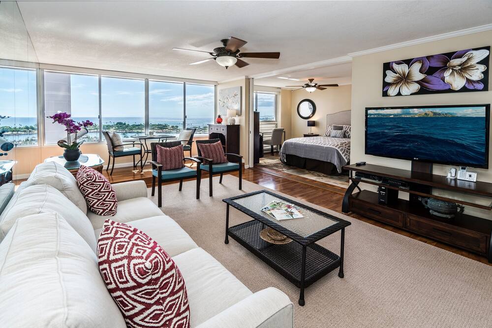 Photo of Bedroom in Downtown Honolulu