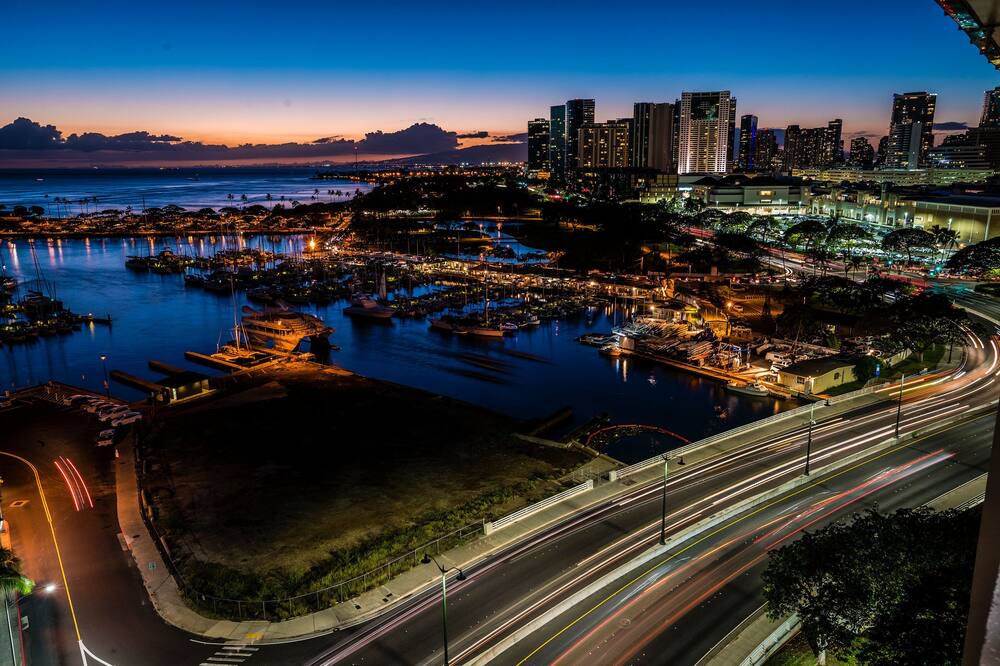 Photo of Others in Downtown Honolulu